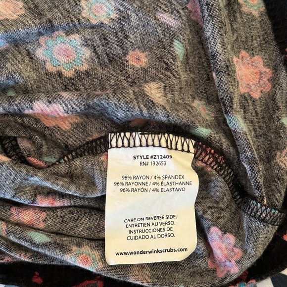 *ZOE + CHLOE* Black x Floral Fashion Long Sleeve Shirt Size Medium - Picture 7 of 8